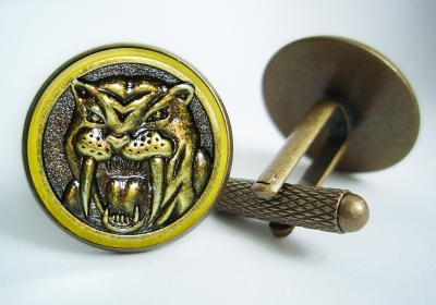 "Power Ranger Yellow Saber-Toothed Tiger Coin" Cufflinks