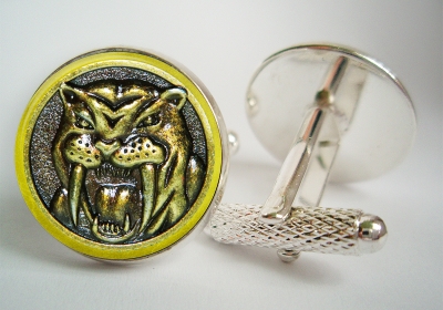 "Power Ranger Yellow Saber-Toothed Tiger Coin" Cufflinks